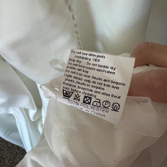 Plus Size Robin Jillian Bridal Button Lace Back Ruched Train New Wedding Dress - Picture 11 of 16